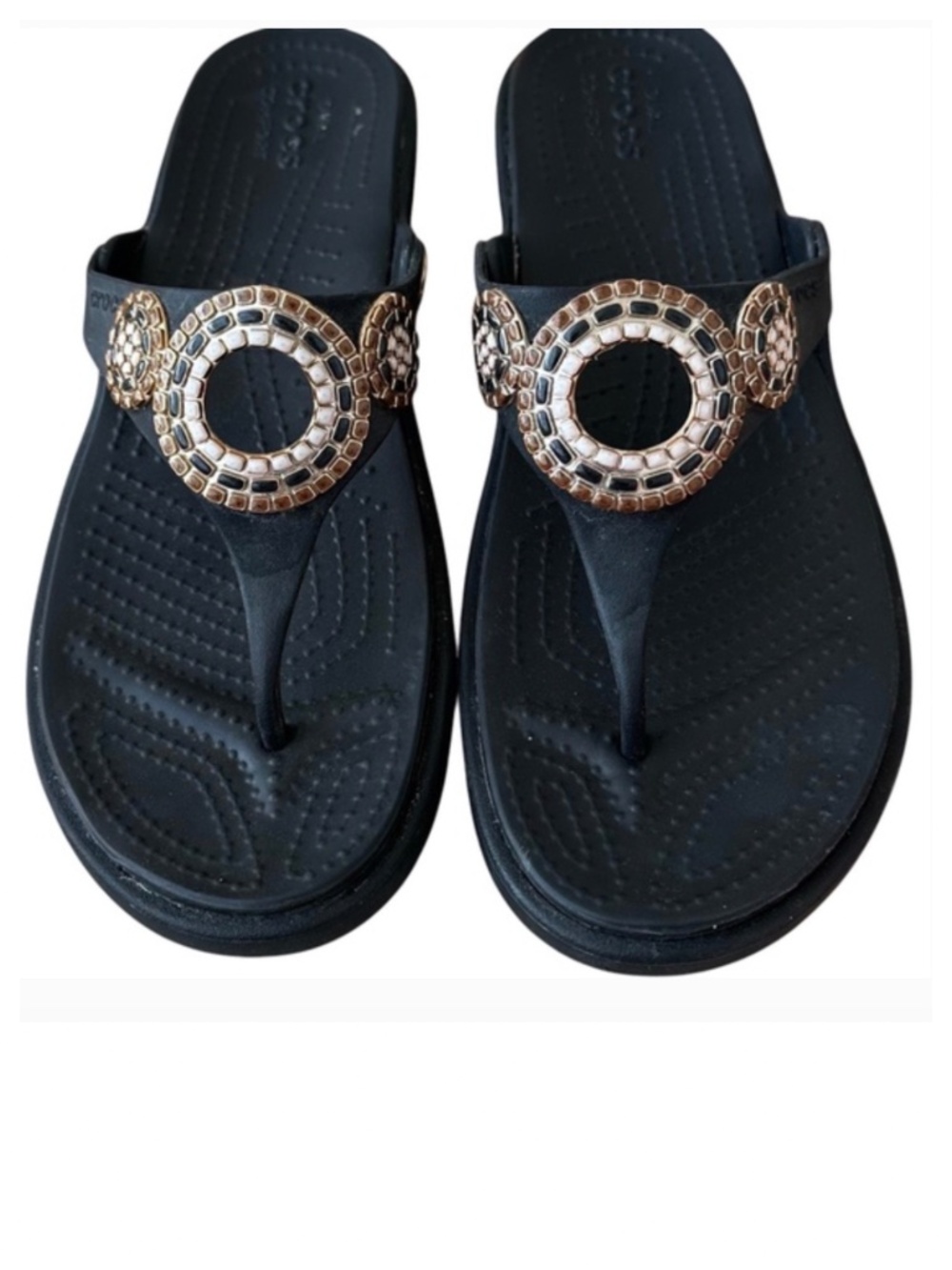 Crocs Sanrah Diamante Sz 10 Wedge Sandals Thong Flip Flops Black Comfort - Picture 2 of 4
